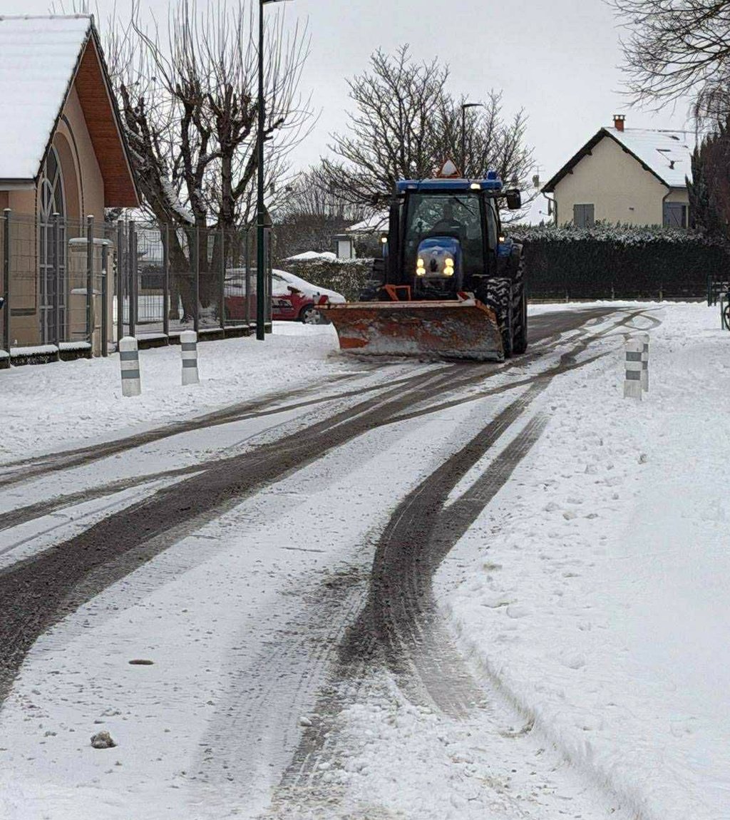 UNE JOURNÉE ENNEIGÉE SUR PARON