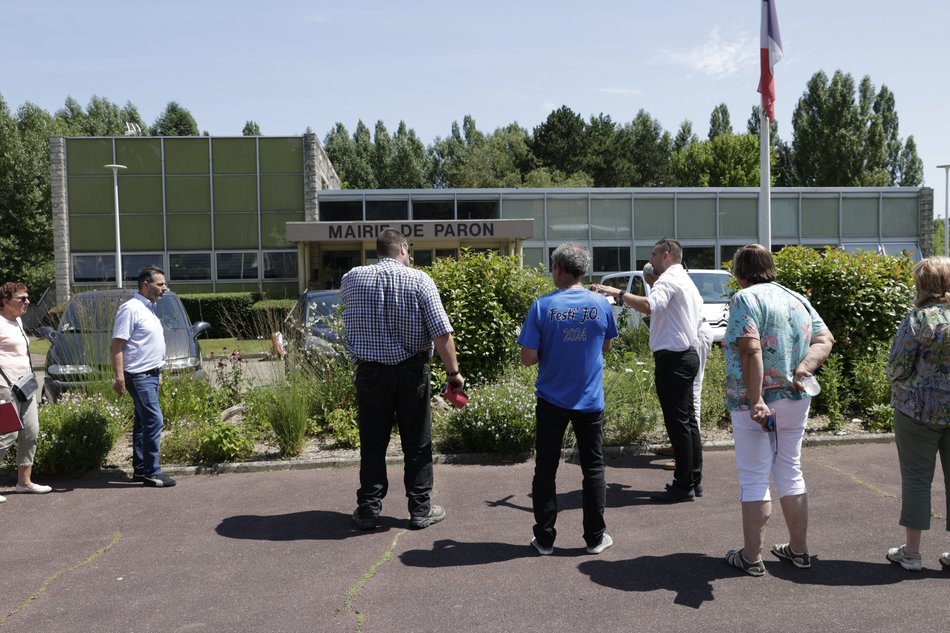 LE JURY RÉGIONAL DES VILLES ET VILLAGES FLEURIS EST VENU À PARON CE JEUDI 18 JUILLET