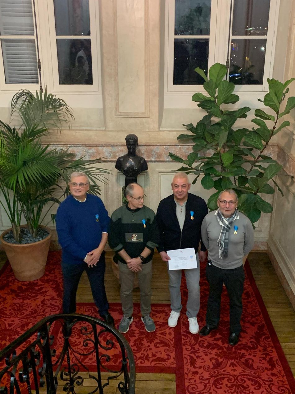 SOIRÉE REMISE DES MÉDAILLES DANS LES SALONS DE LA PRÉFECTURE D’AUXERRE.